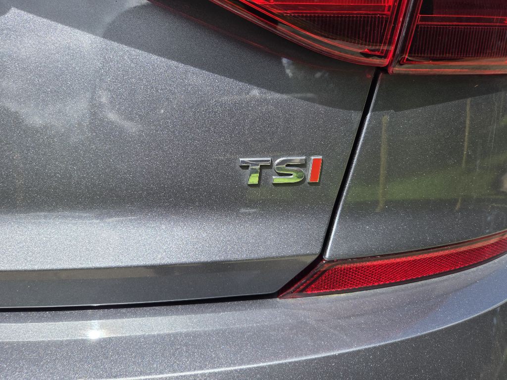 2017 Volkswagen Passat Image 6