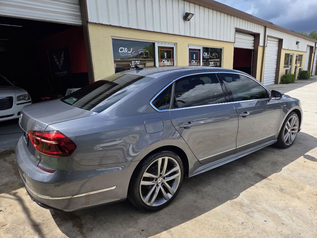 2017 Volkswagen Passat Image 8