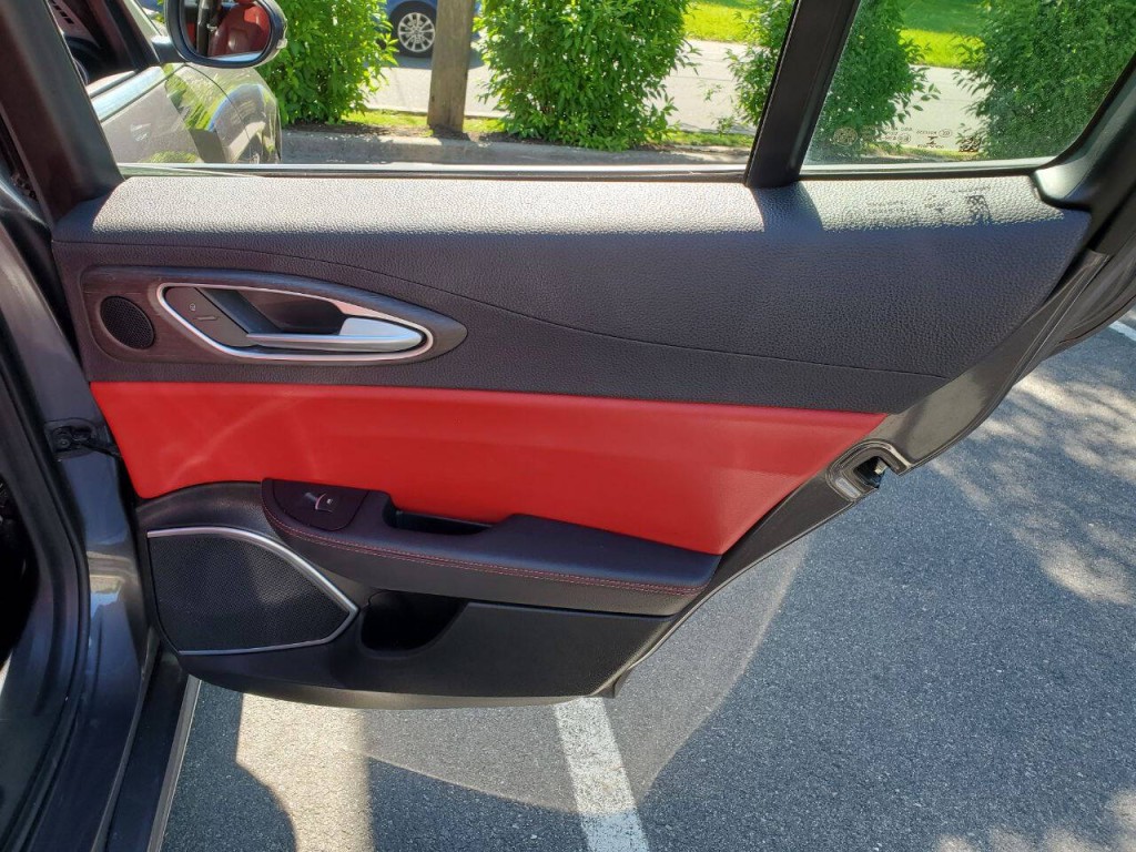 2021 Alfa Romeo Giulia Image 13