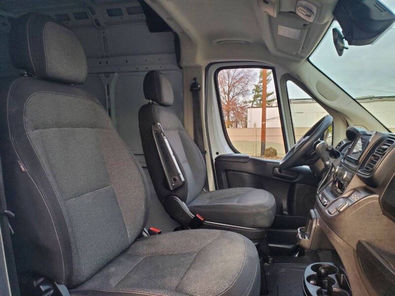 2022 RAM Promaster Image 9
