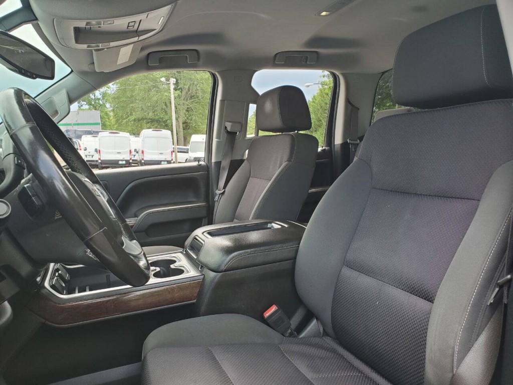 2015 GMC Sierra 2500 Image 8