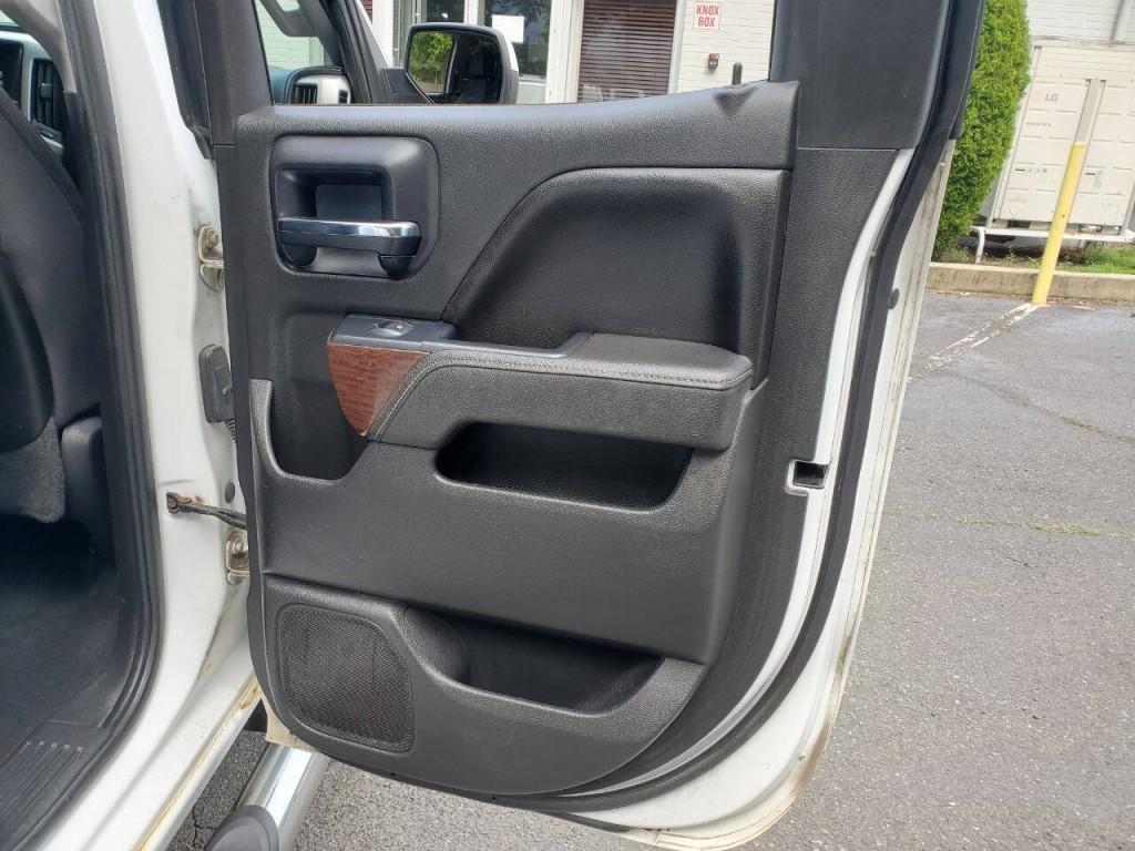 2015 GMC Sierra 2500 Image 13