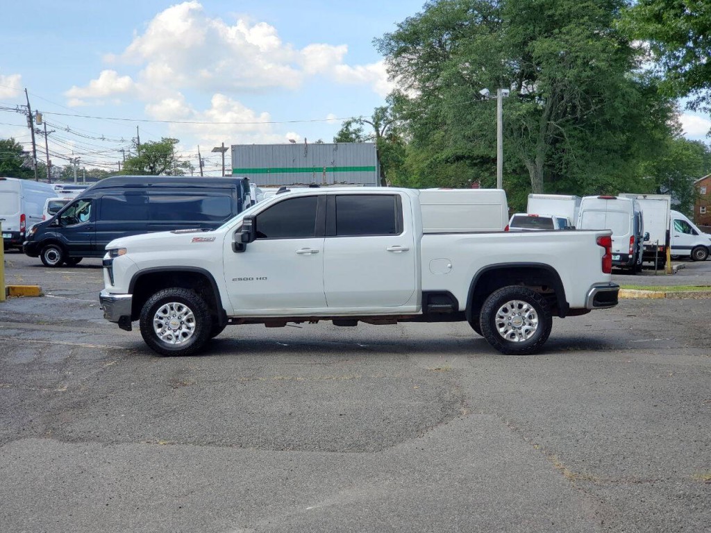 2023 Chevrolet Silverado 1500 Image 3