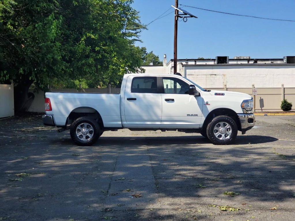 2024 RAM 2500 Image 7