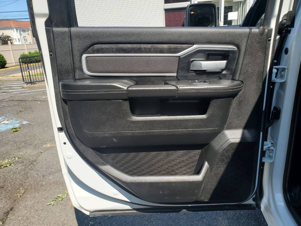2024 RAM 2500 Image 11