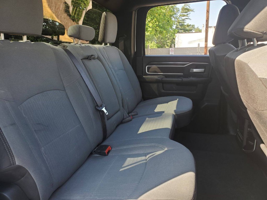 2024 RAM 2500 Image 12