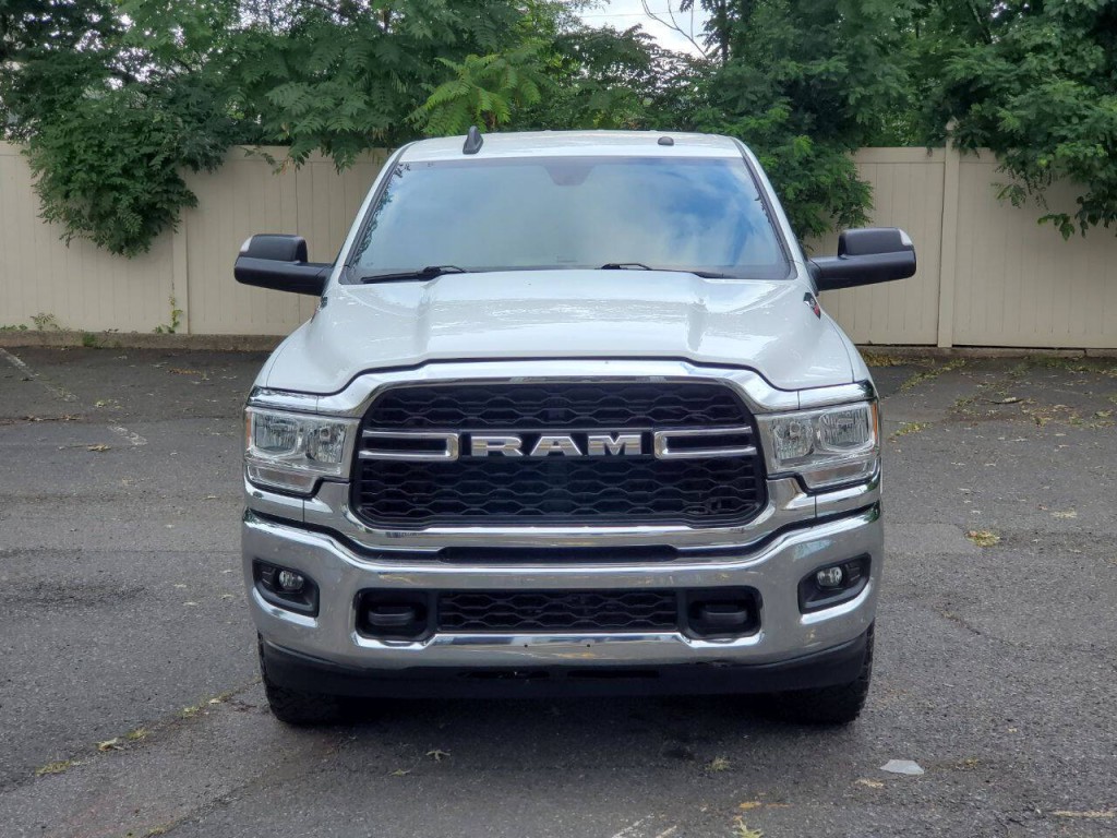 2022 RAM 2500 Image 2