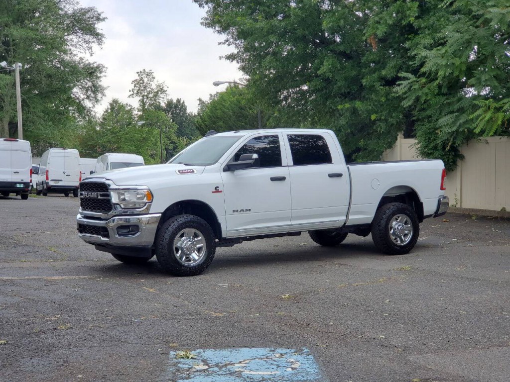 2022 RAM 2500 Image 3