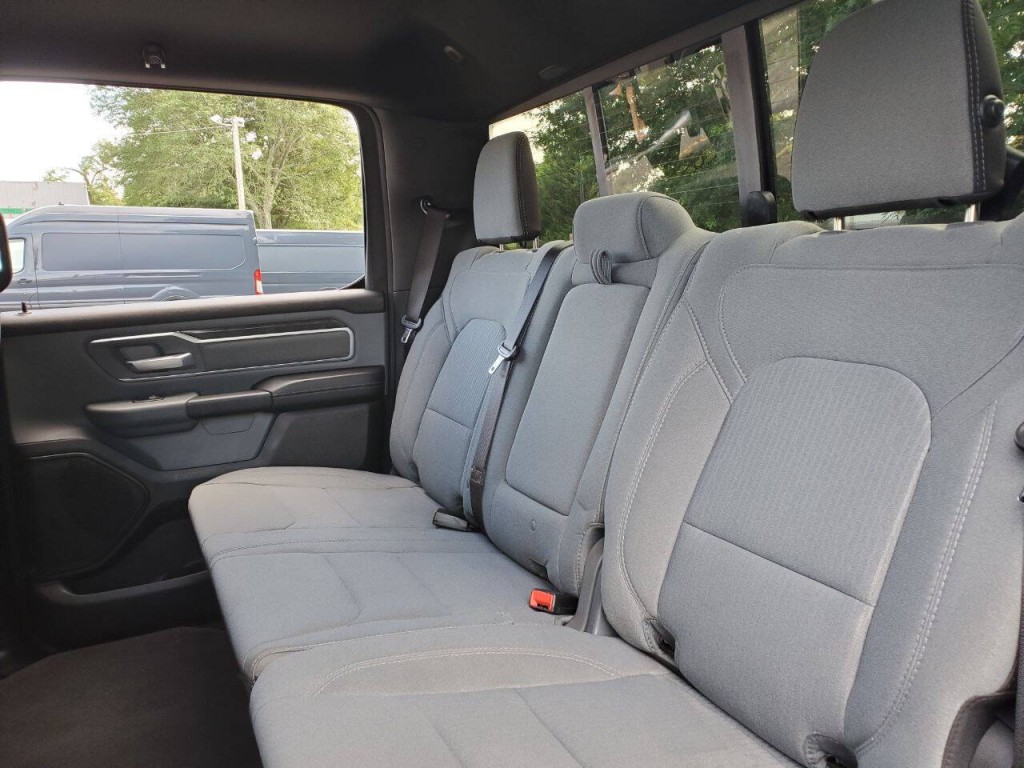 2023 RAM 1500 Image 10