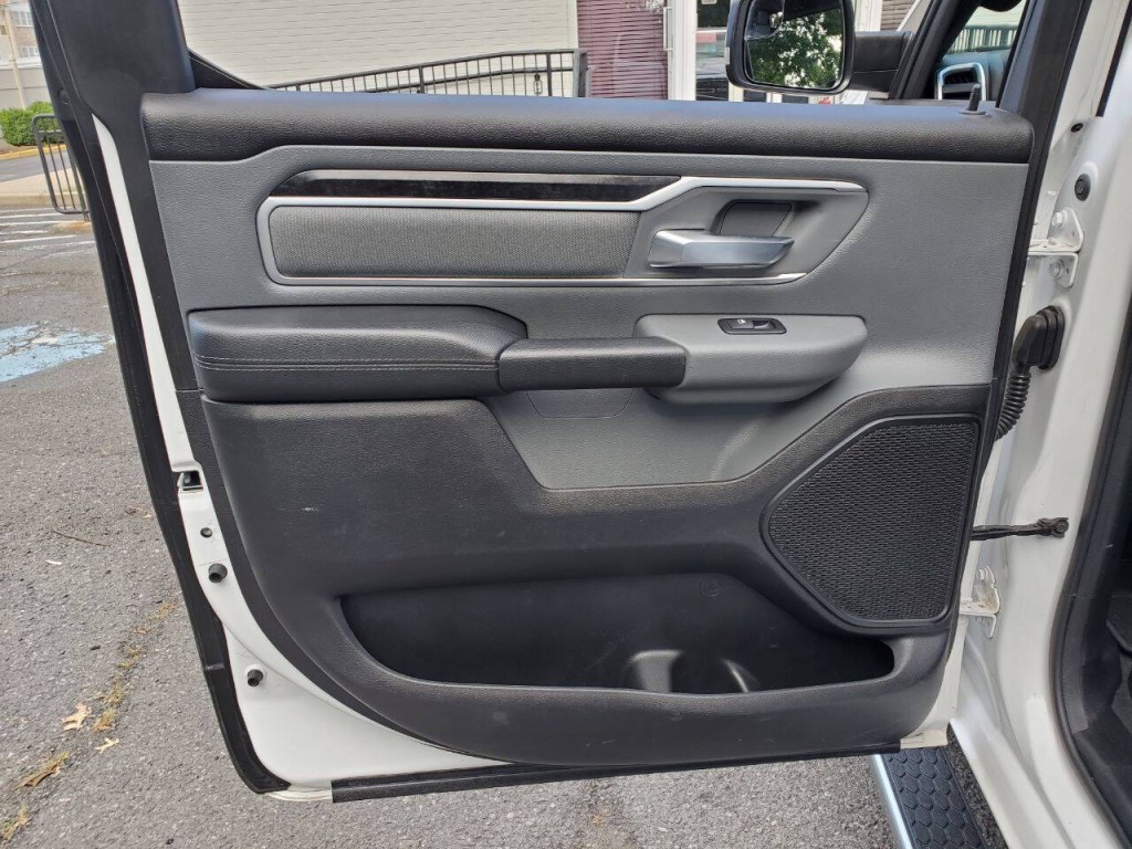 2023 RAM 1500 Image 11