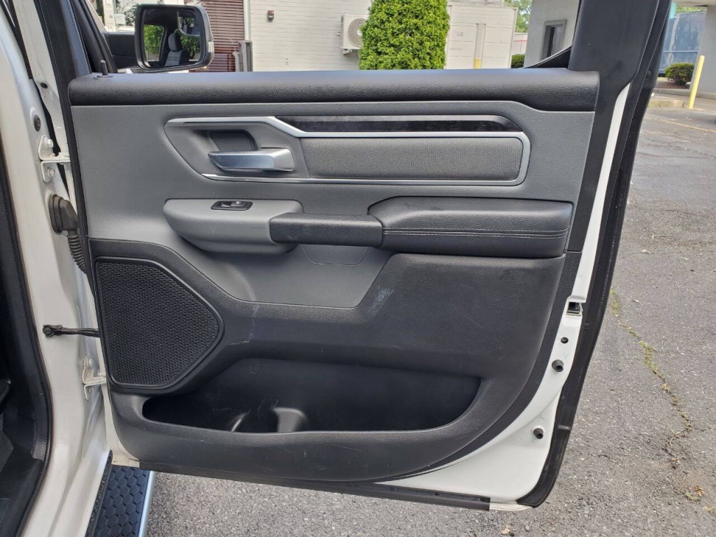 2023 RAM 1500 Image 13