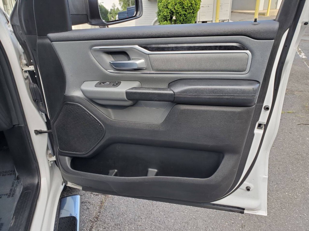 2023 RAM 1500 Image 15