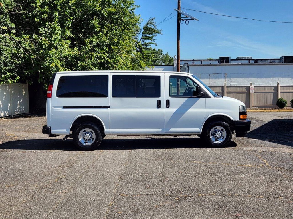 2024 Chevrolet Express Image 8