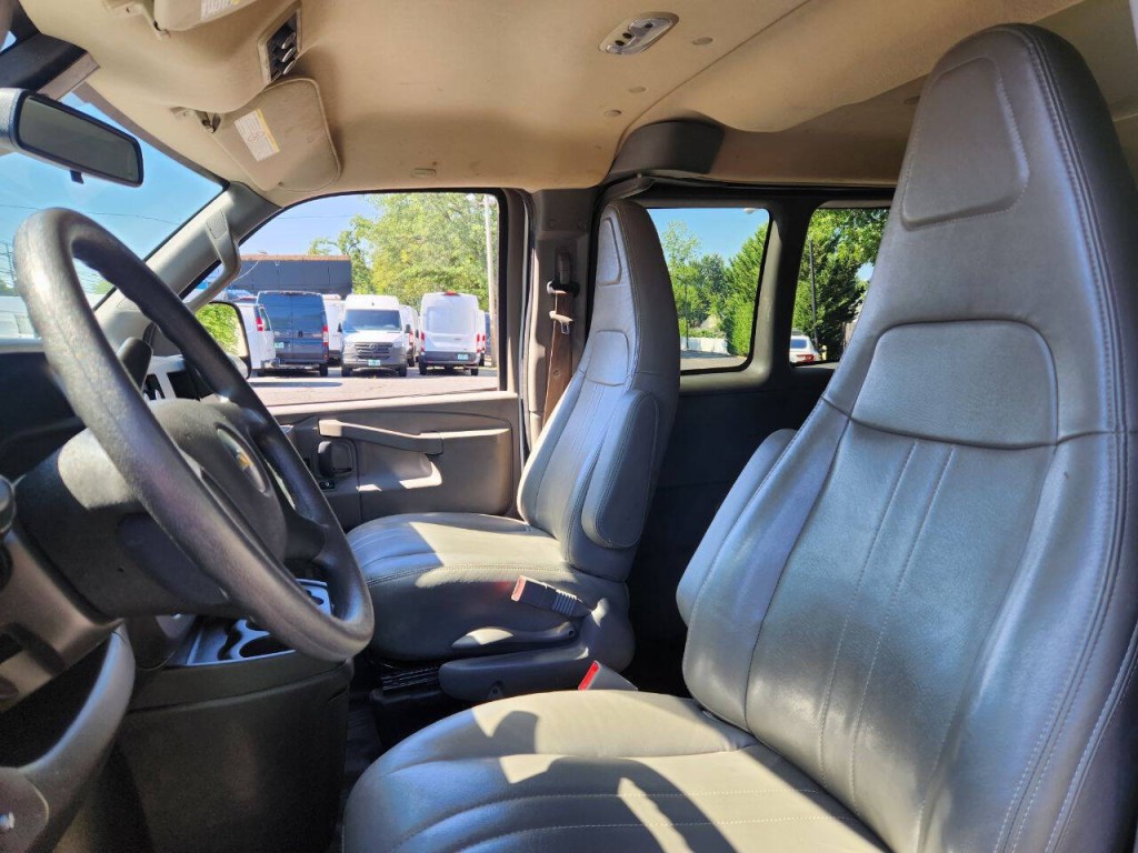 2024 Chevrolet Express Image 9