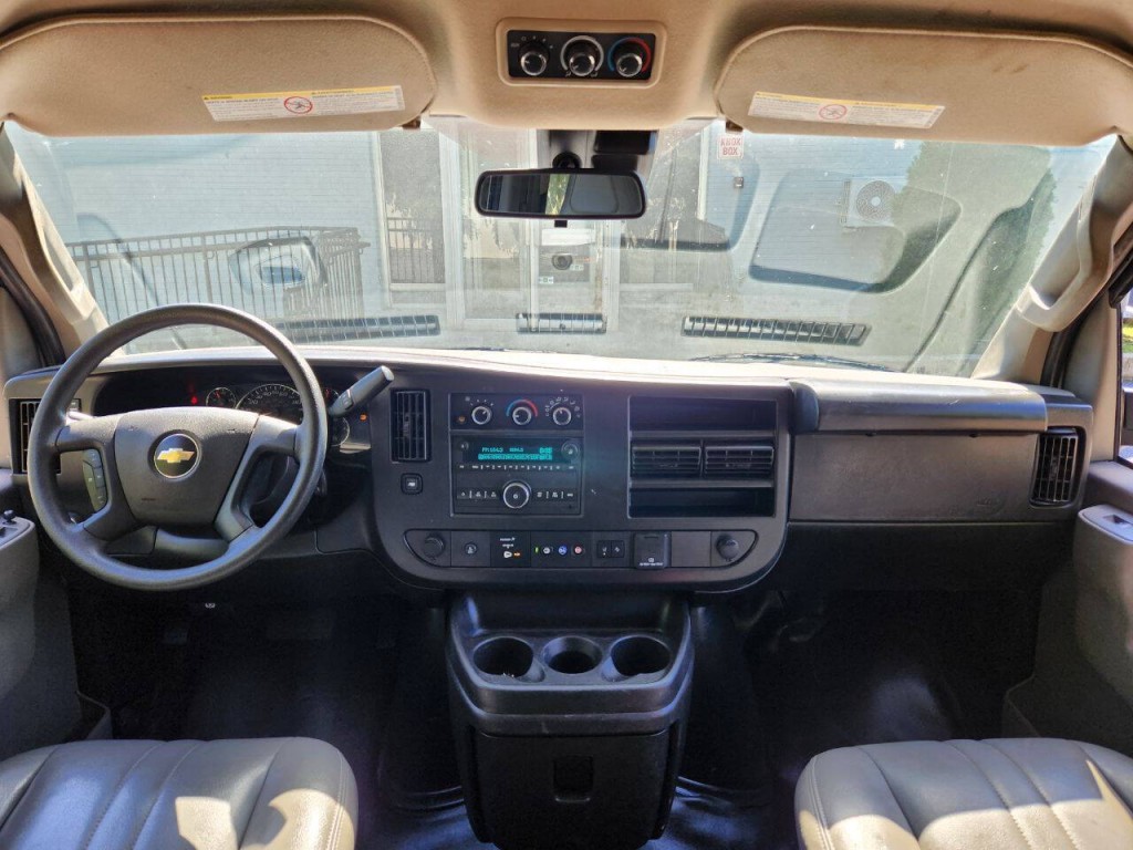 2024 Chevrolet Express Image 15
