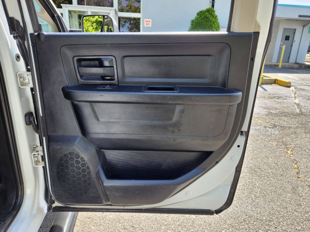 2018 RAM 2500 Image 12