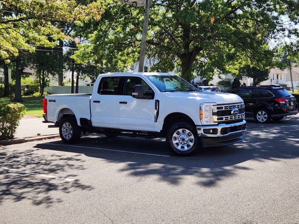 2024 Ford F-250 Image 1