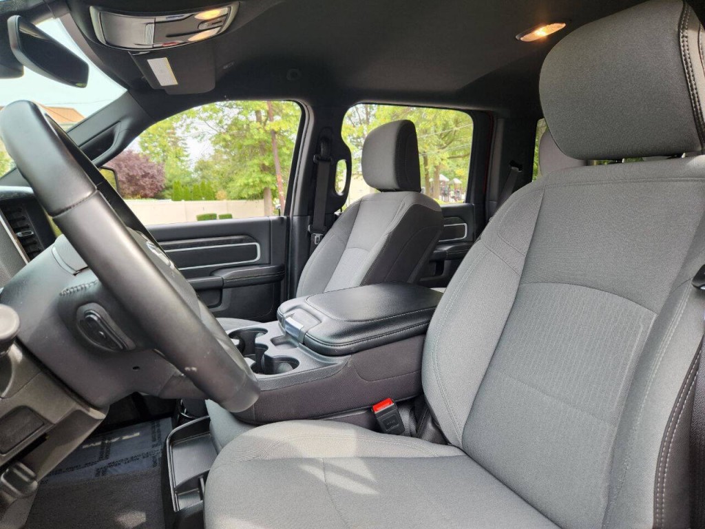 2024 RAM 2500 Image 8