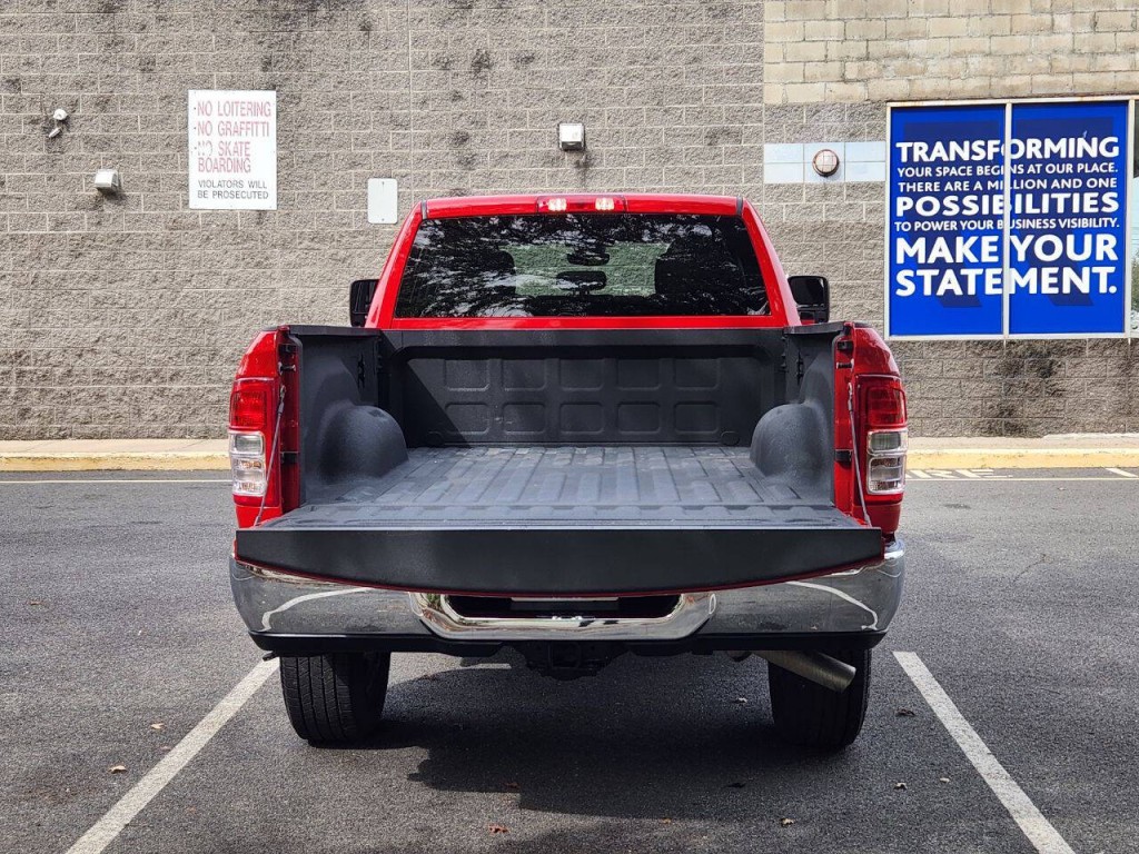 2024 RAM 2500 Image 16