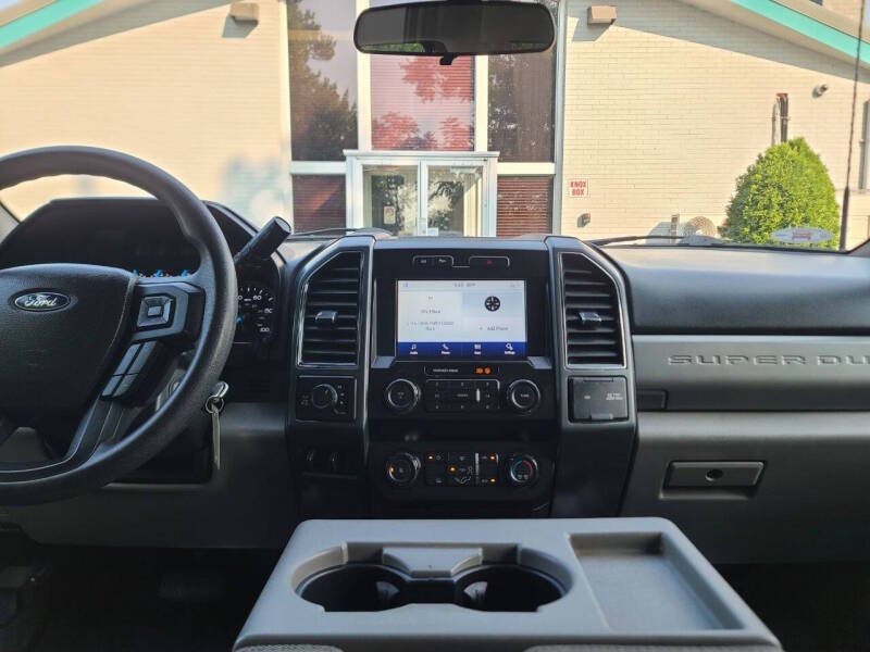 2022 Ford F-250 Image 6