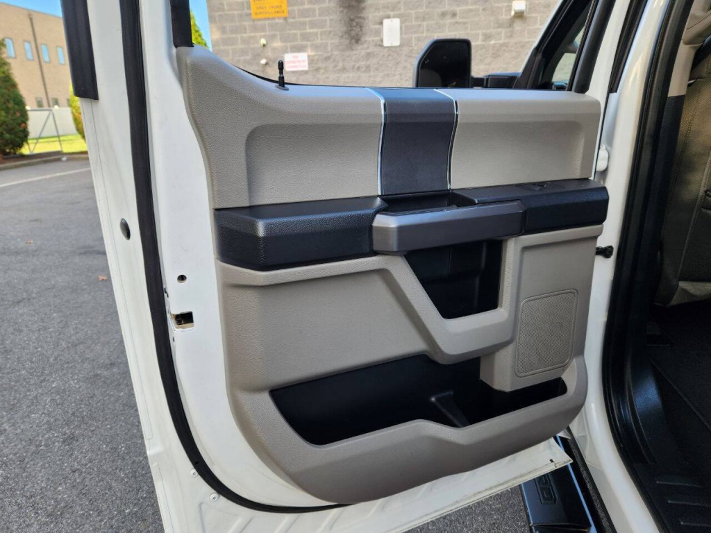 2022 Ford F-250 Image 11