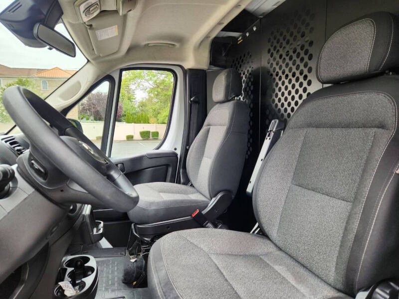2023 RAM Promaster Image 8
