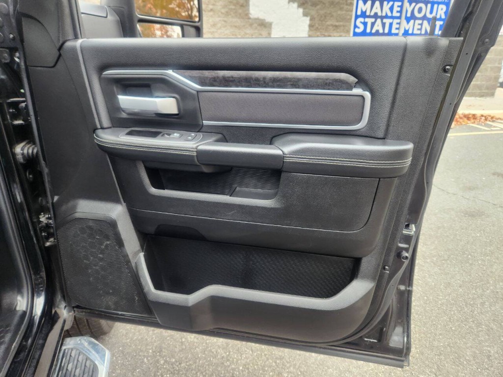 2024 RAM 2500 Image 15