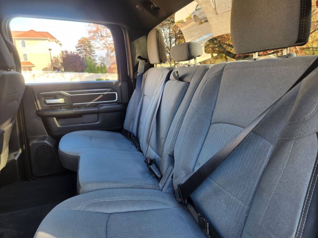 2024 RAM 3500 Image 7