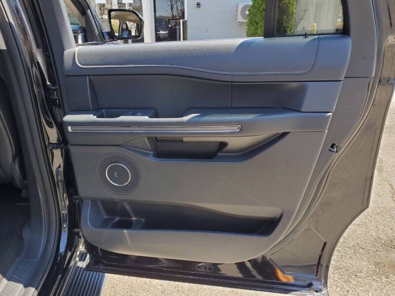 2024 Ford Expedition Image 13