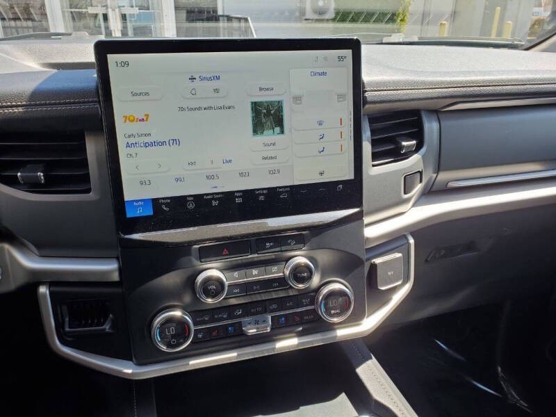 2024 Ford Expedition Image 18