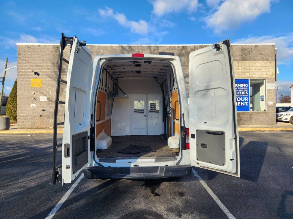2019 Nissan NV Image 12