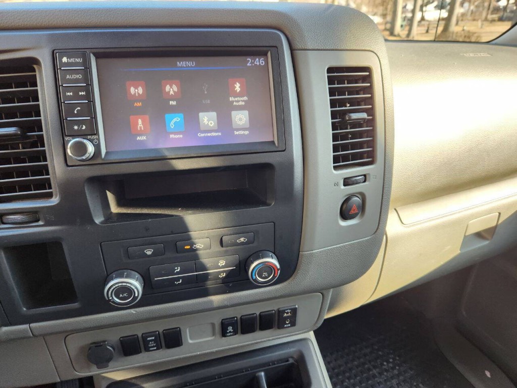 2019 Nissan NV Image 15