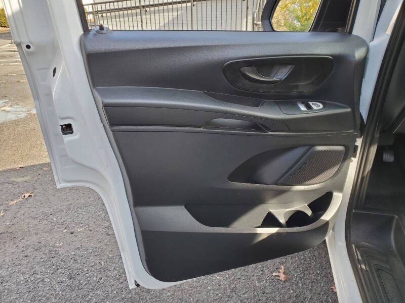2020 Mercedes-Benz Metris Image 7