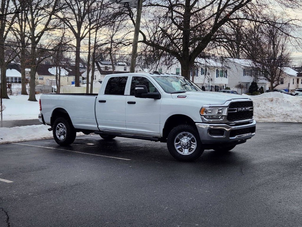 2024 RAM 2500 Image 1