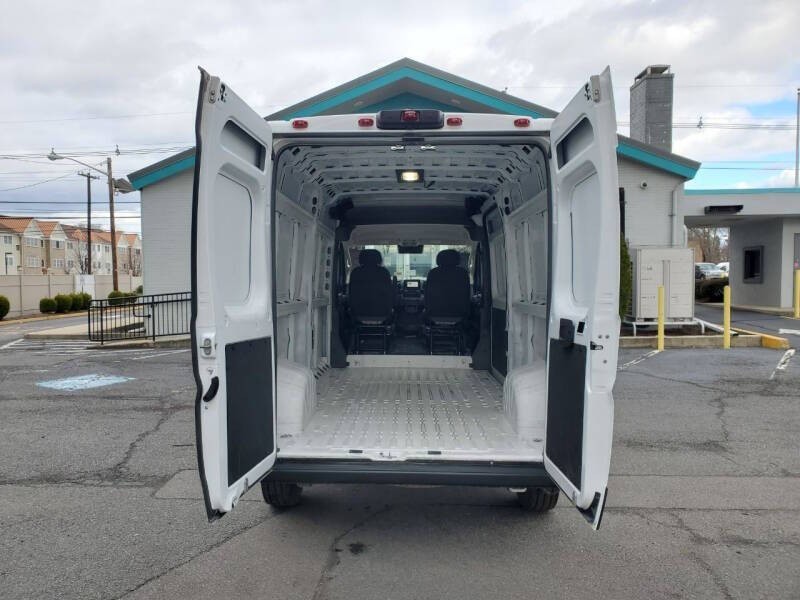 2023 RAM Promaster Image 8