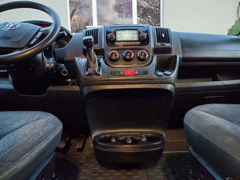 2018 RAM Promaster Image 9