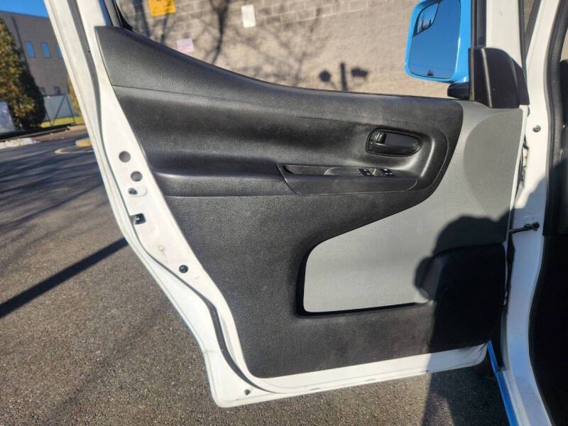 2021 Nissan NV200 Image 7