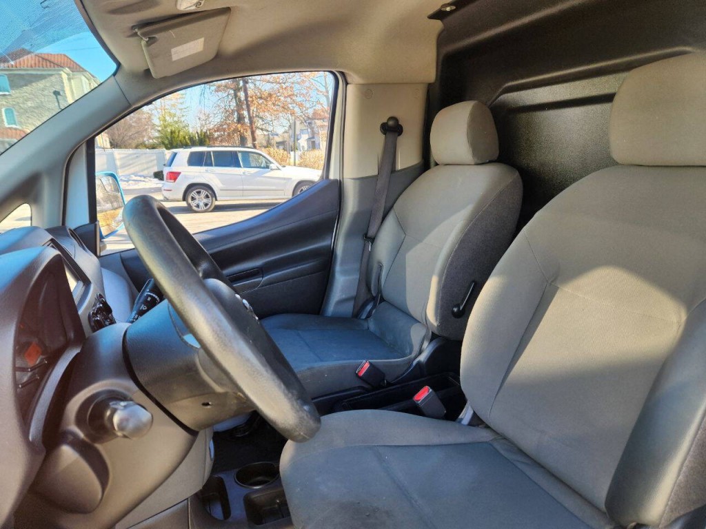 2021 Nissan NV200 Image 7