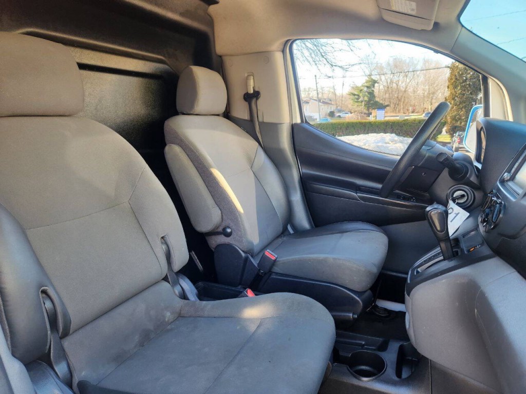 2021 Nissan NV200 Image 9