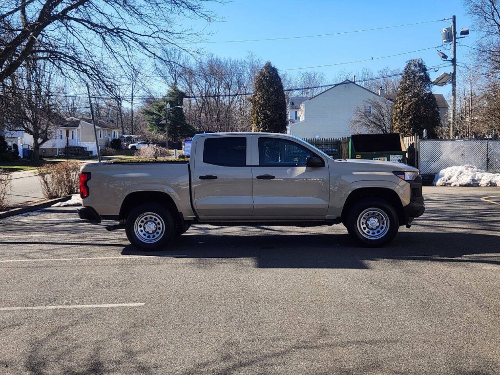 2024 Chevrolet Colorado Image 7