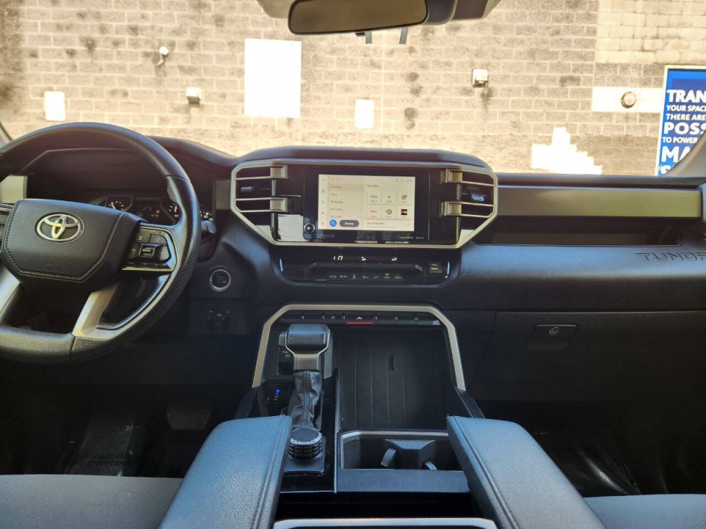2022 Toyota Tundra Image 17