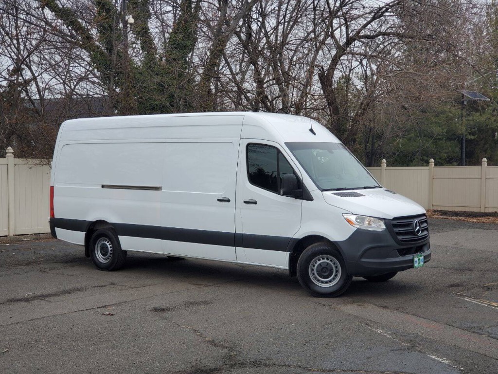 2025 Mercedes-Benz Sprinter Image 1
