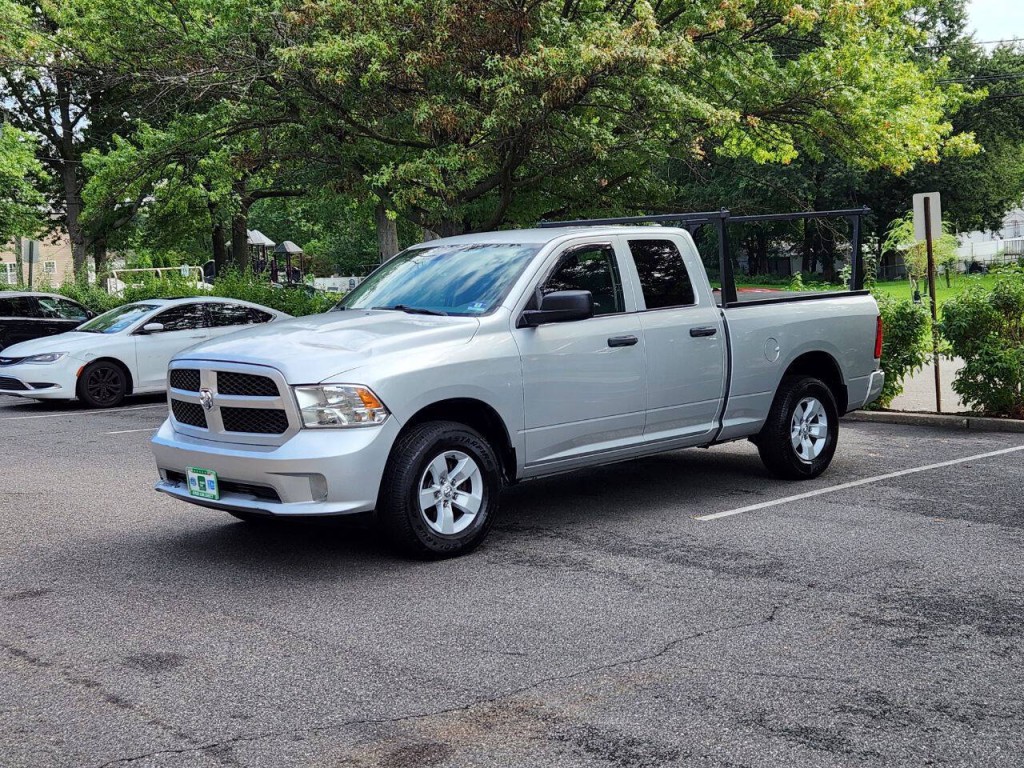 2017 RAM 1500 Image 3