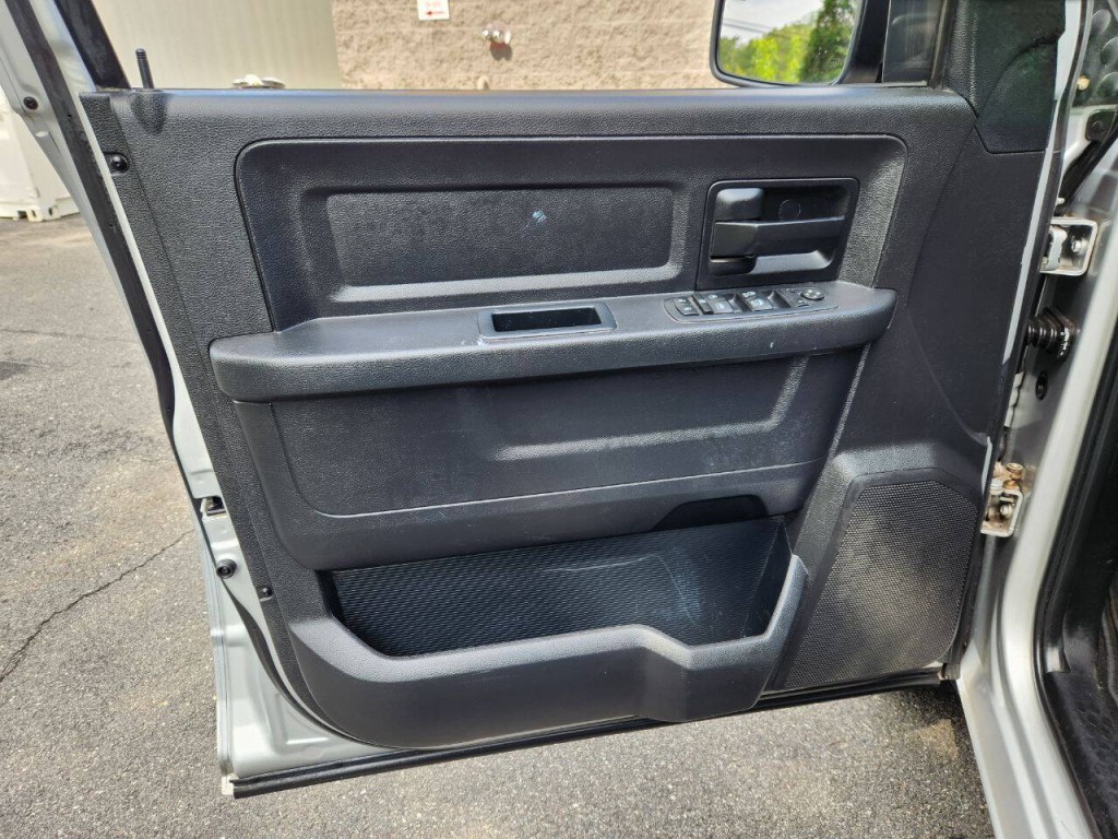 2017 RAM 1500 Image 10
