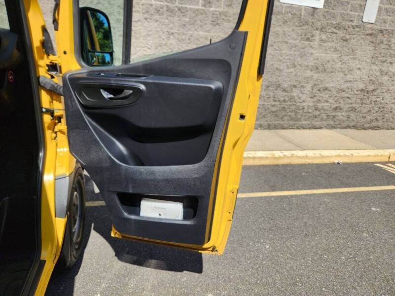 2021 Mercedes-Benz Sprinter Image 10
