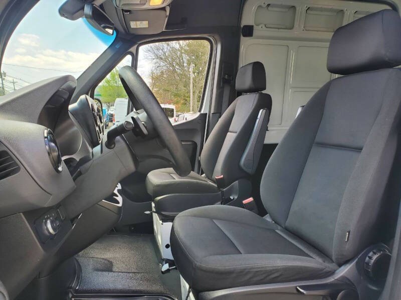 2020 Mercedes-Benz Sprinter Image 8