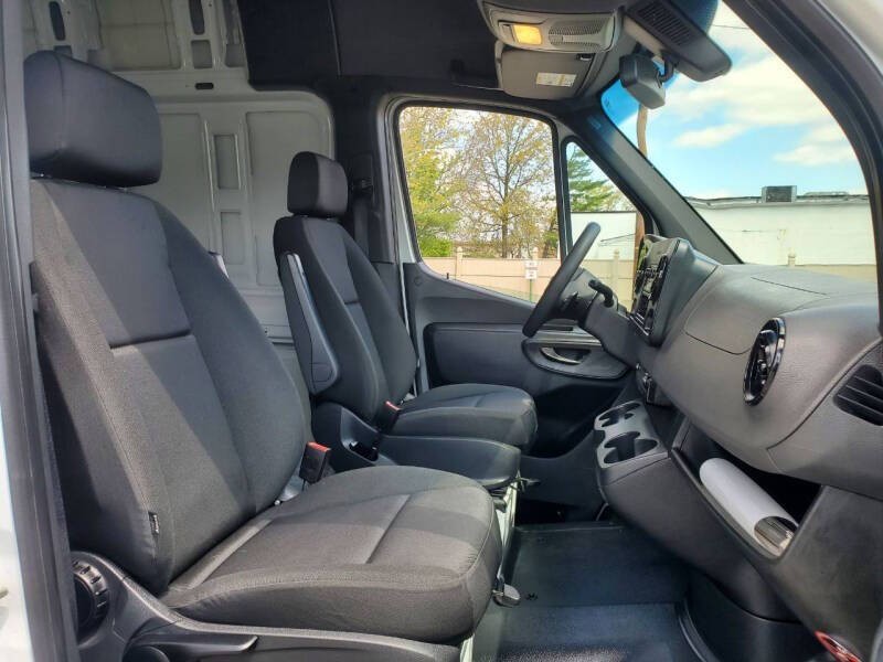 2020 Mercedes-Benz Sprinter Image 10