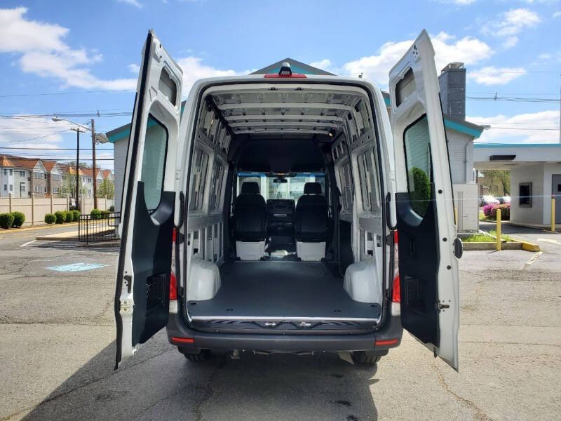 2020 Mercedes-Benz Sprinter Image 12