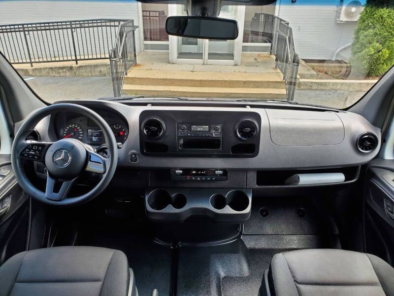 2020 Mercedes-Benz Sprinter Image 13