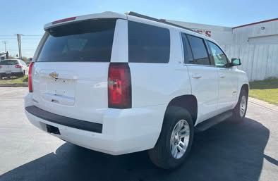 2015 Chevrolet Tahoe Image 2